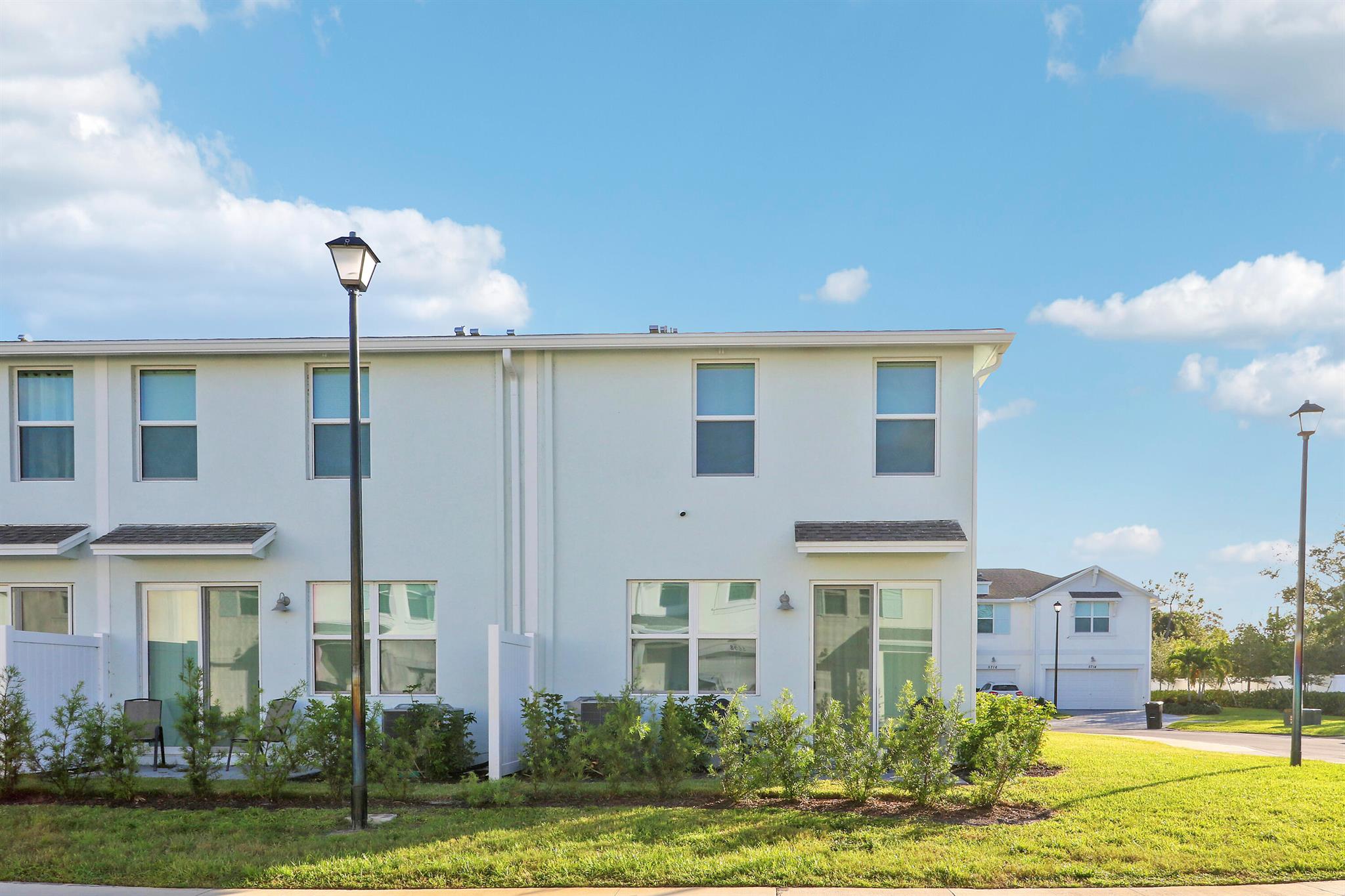 Edgewater Pointe - Residential Lease