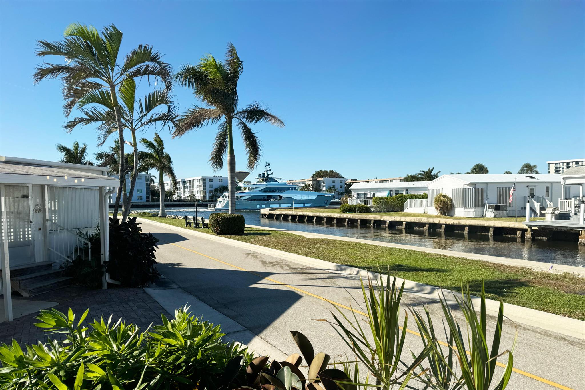 This nicely maintained Briny Breezes unit has wonderful views of the Intracoastal and the canal. 31 shares comes with this 1/1 unit of 516SF with additional outdoor living space. The Briny lifestyle includes a private beach along with a beachfront clubhouse, multiple clubs and organizations, shuffleboard, swimming pool, marina, workshops and more.