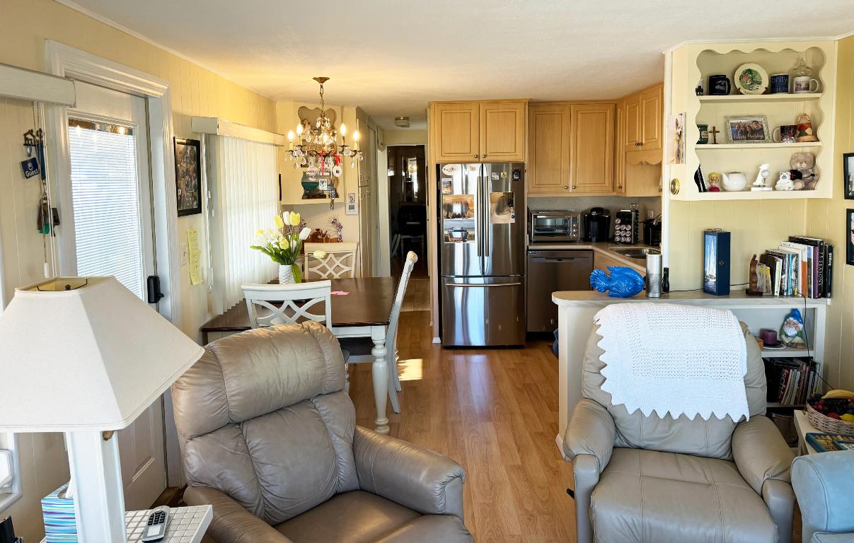 BRINY BREEZES INC - Residential