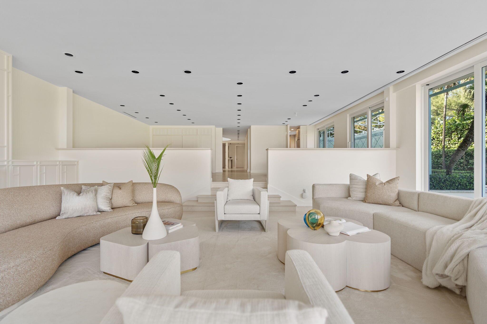 RESIDENCES AT SLOANS CURV - Residential