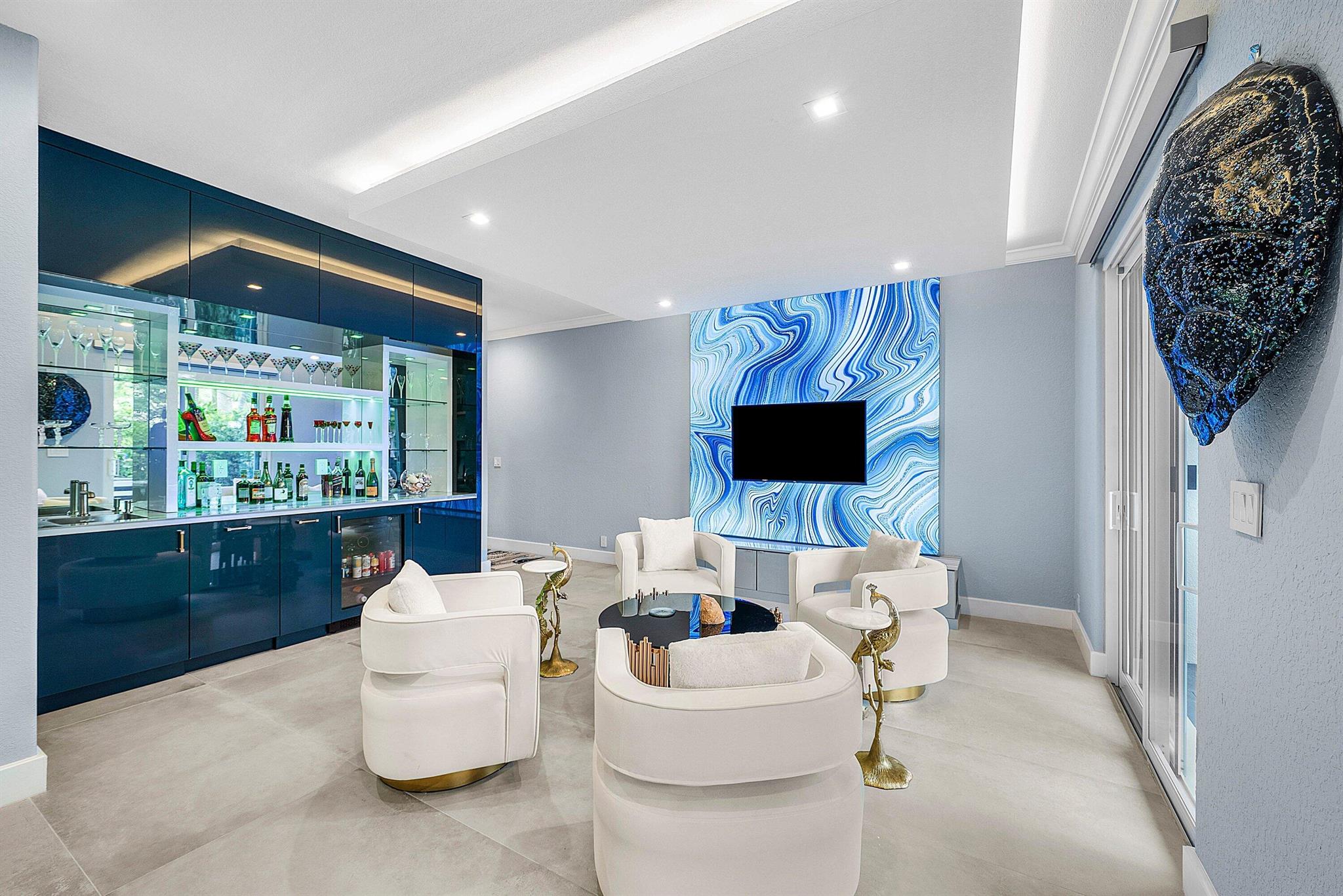 HILLSBORO SHORES SEC - Residential