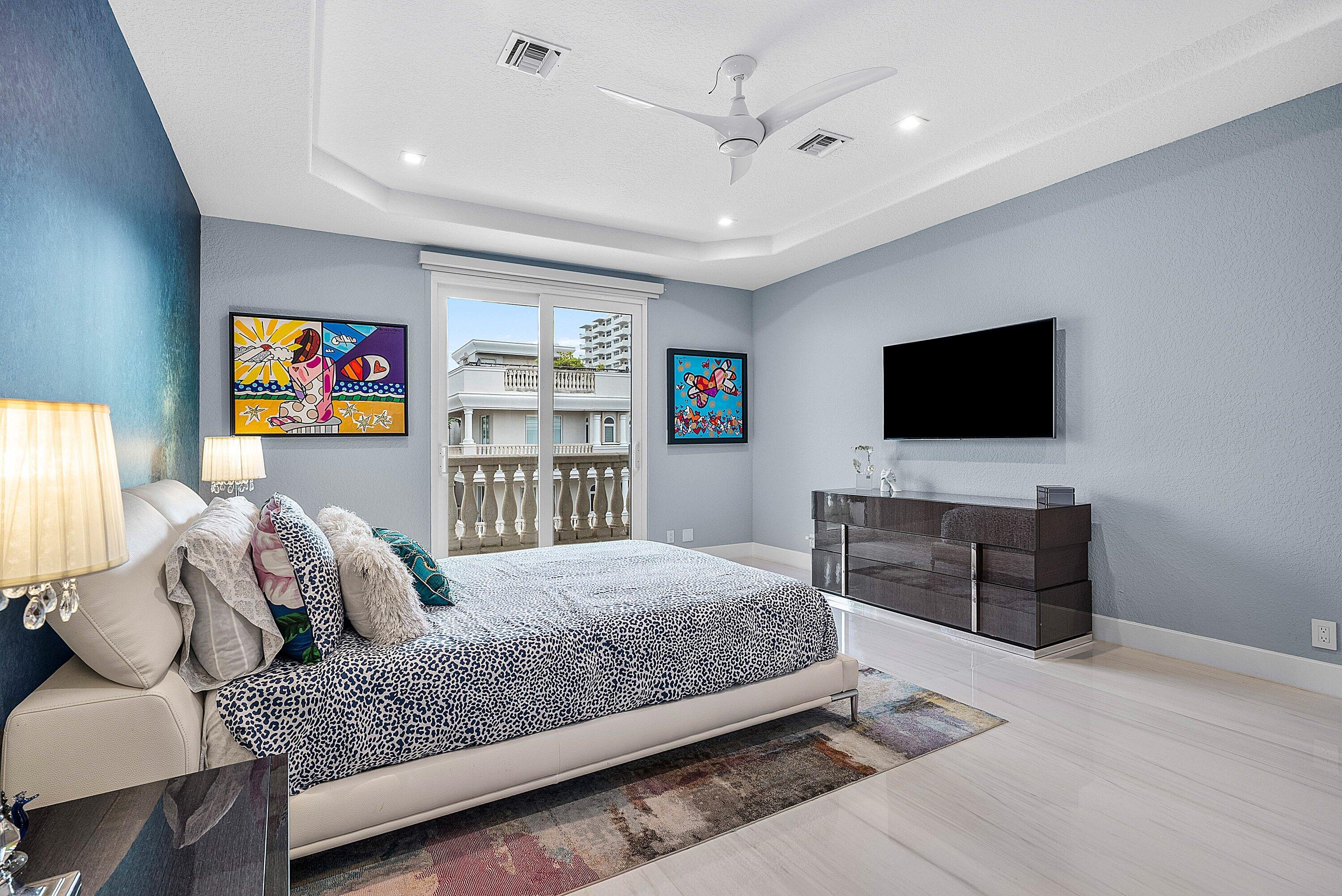 HILLSBORO SHORES SEC - Residential