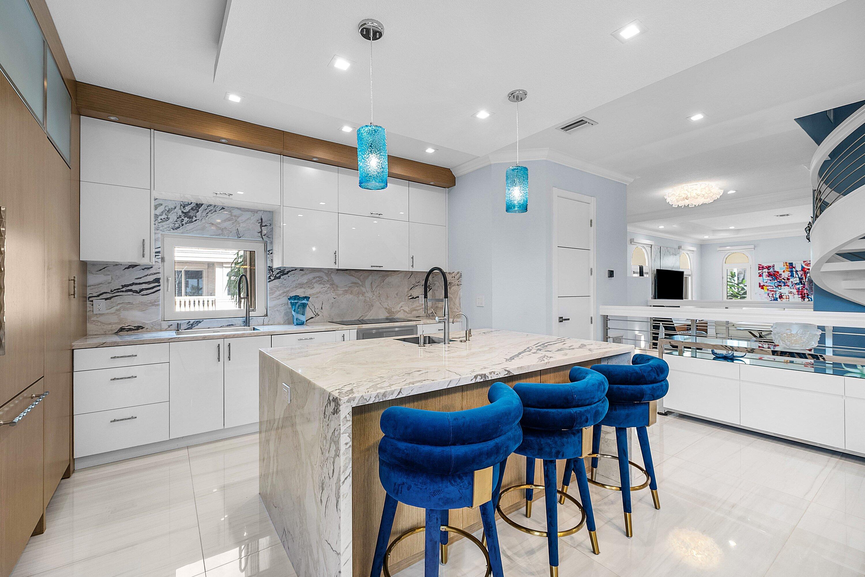 HILLSBORO SHORES SEC - Residential