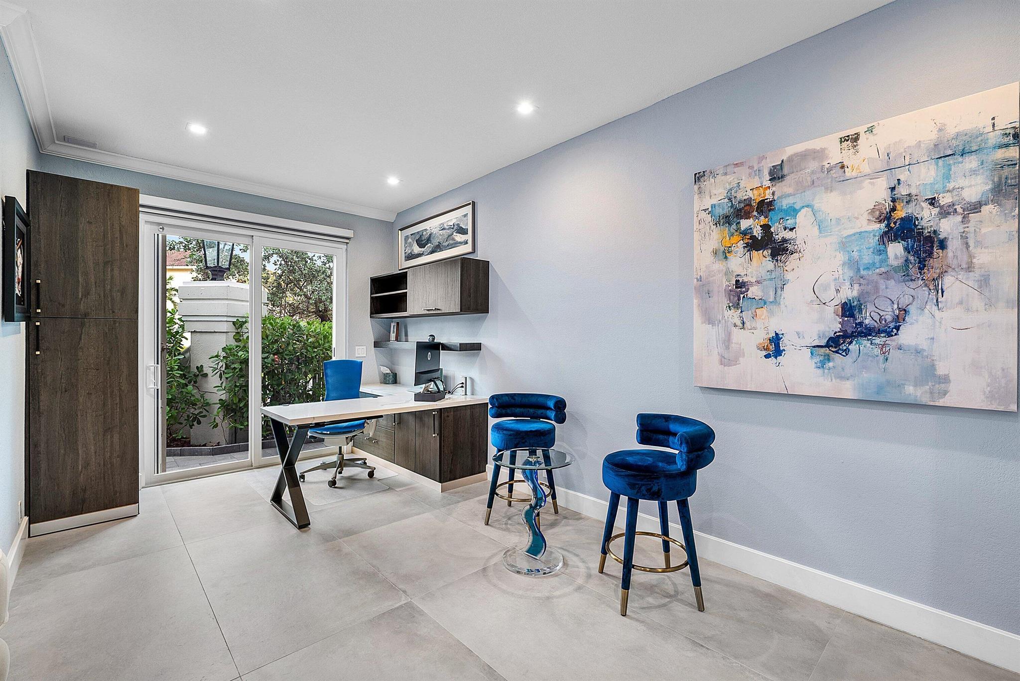 HILLSBORO SHORES SEC - Residential