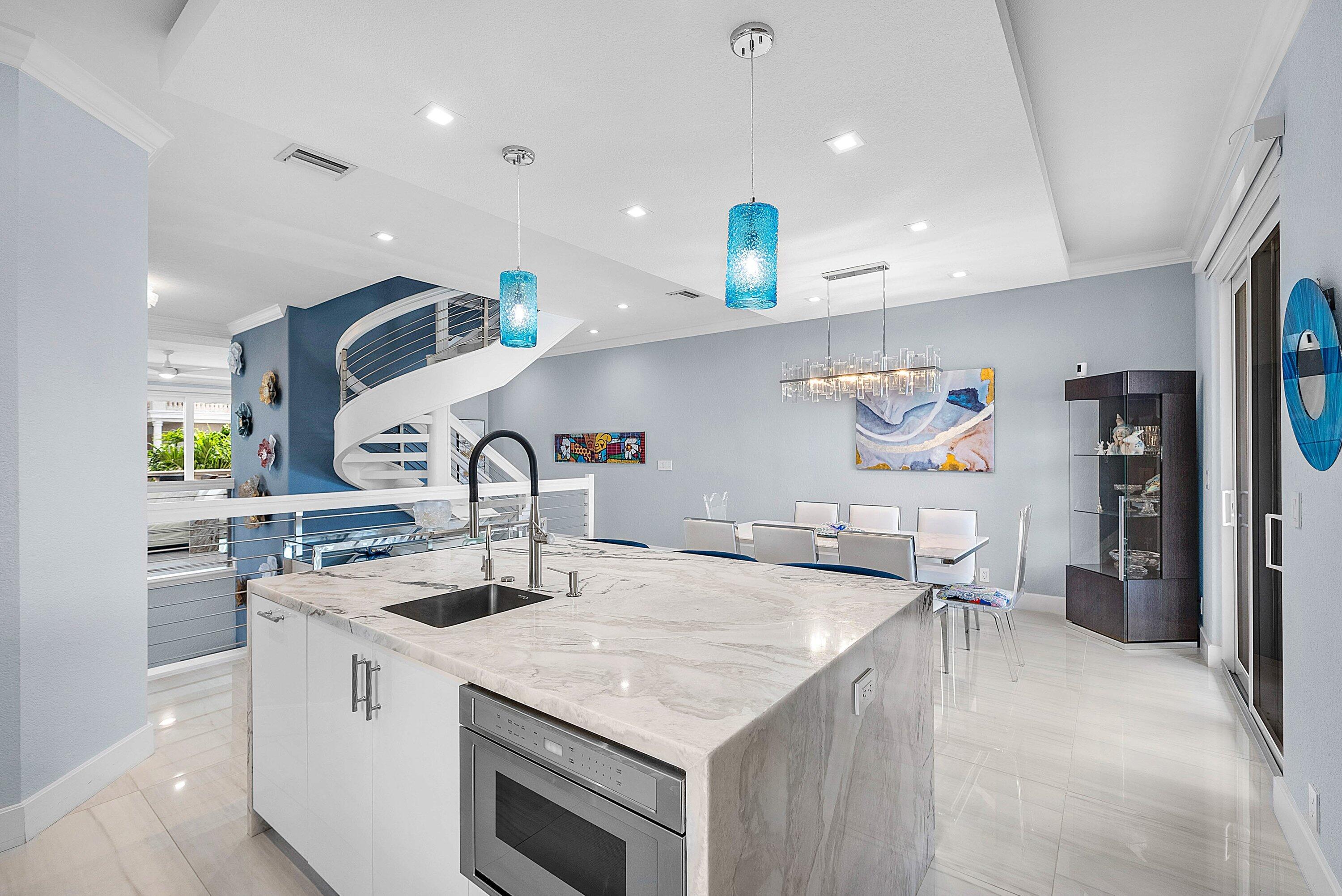 HILLSBORO SHORES SEC - Residential