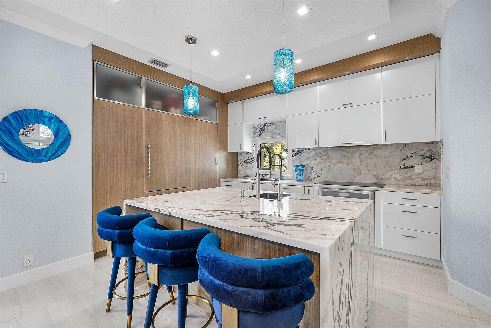 HILLSBORO SHORES SEC - Residential