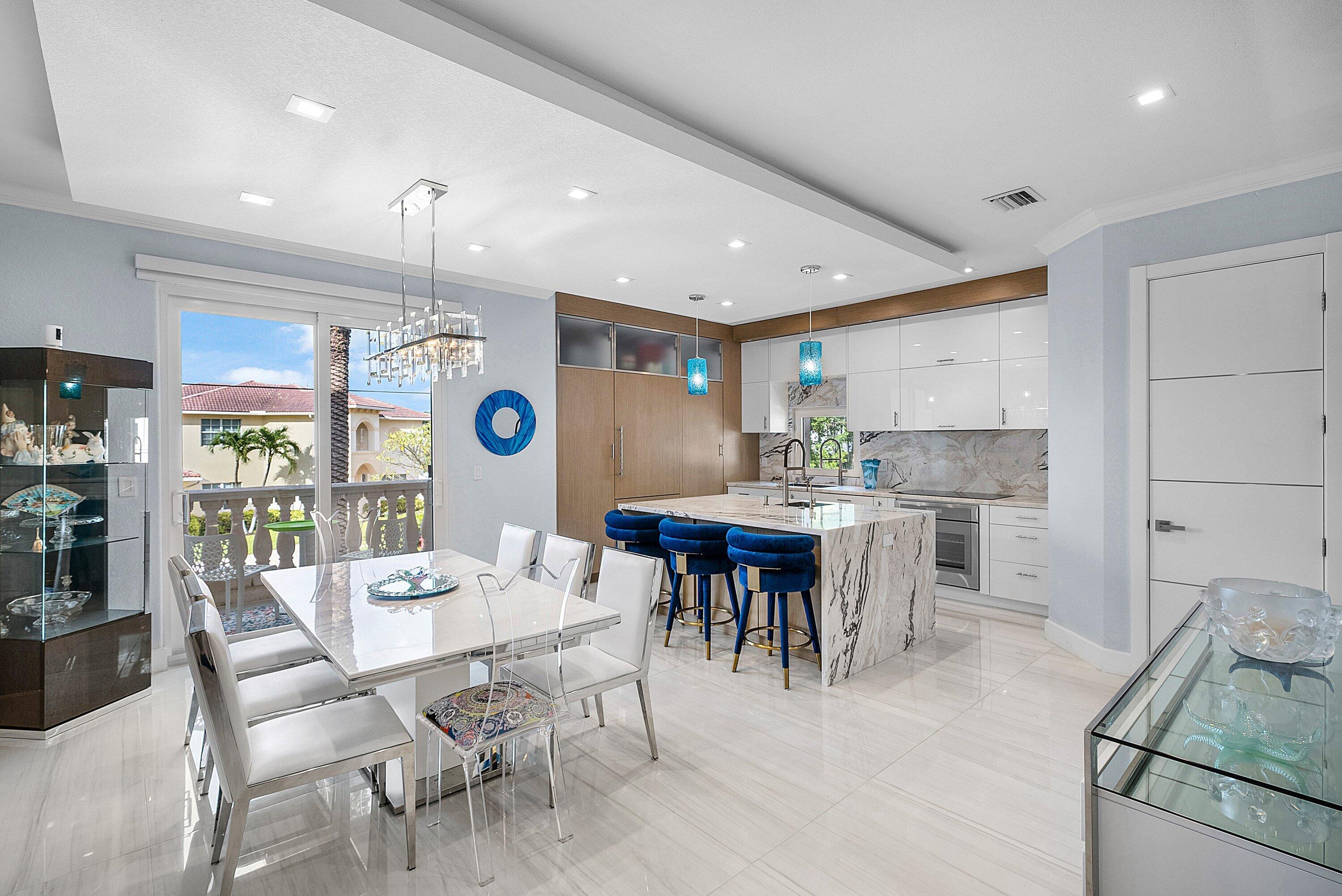 HILLSBORO SHORES SEC - Residential