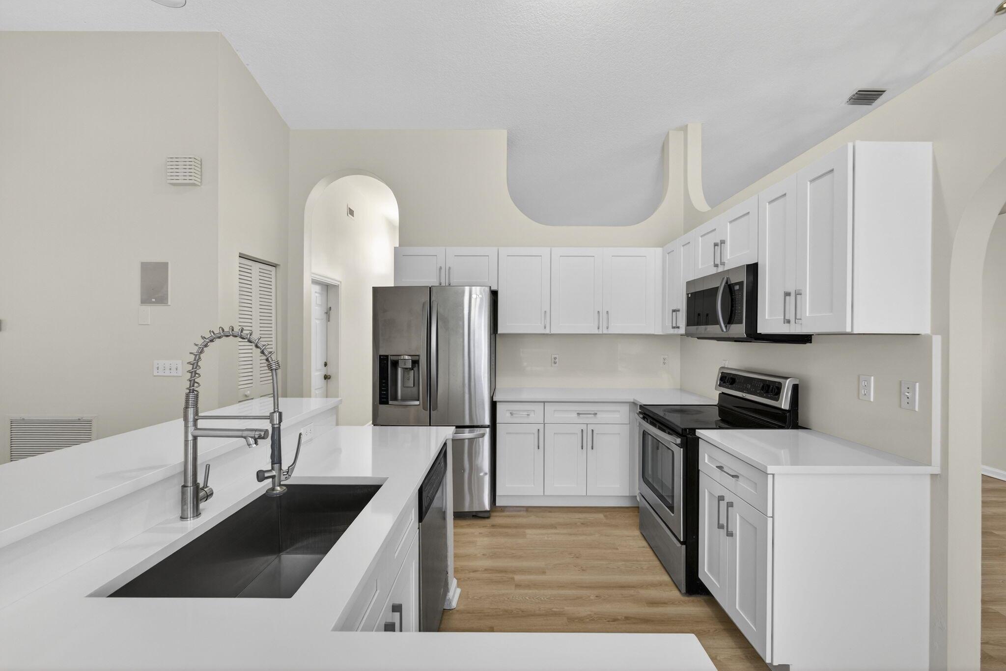 LOXAHATCHEE ACREAGE - Residential