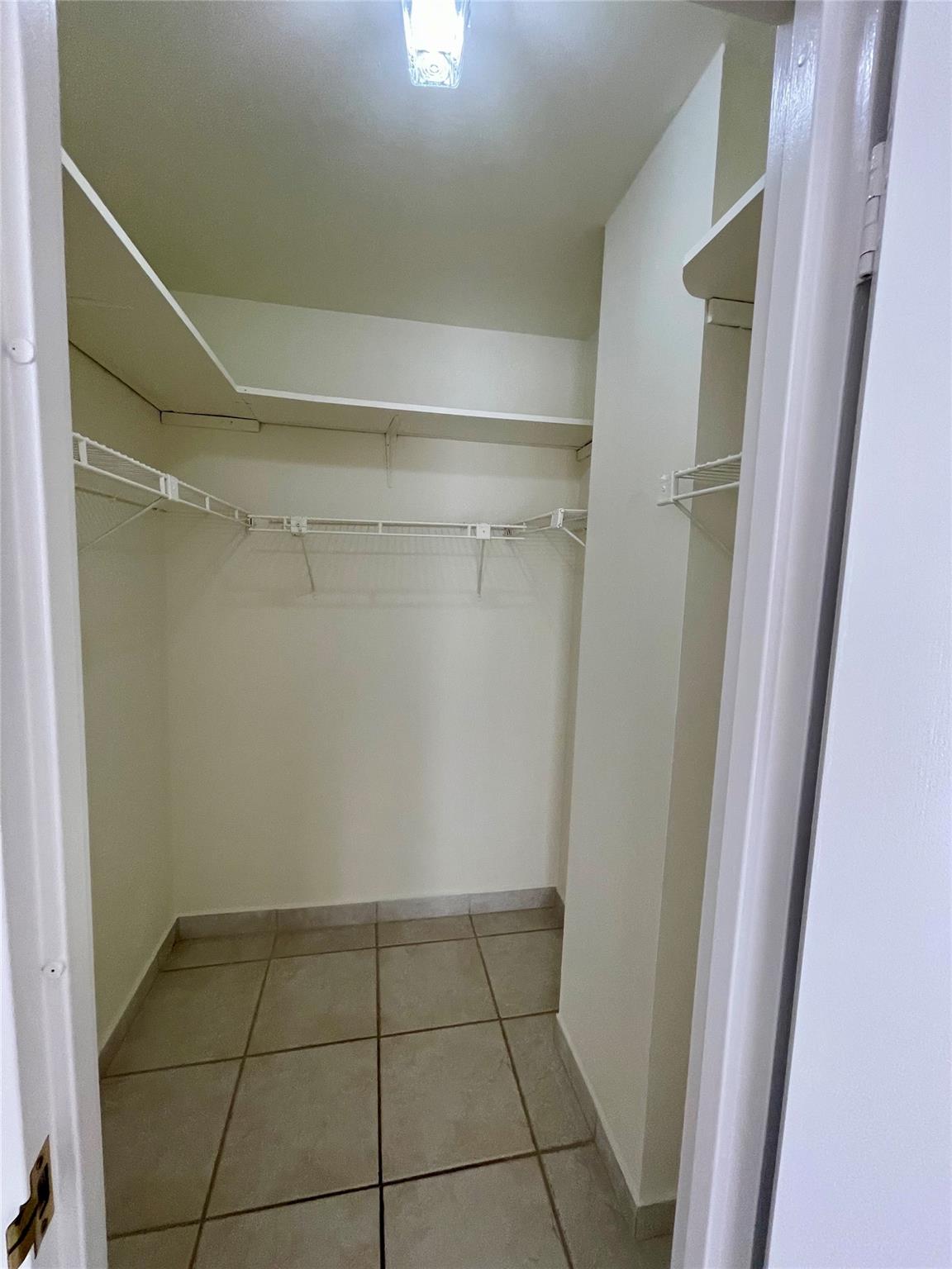 Desoto Park Condo - Residential Lease