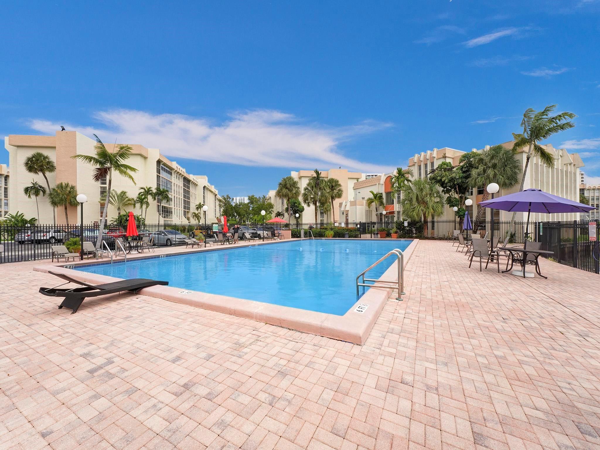 Desoto Park Condo - Residential Lease
