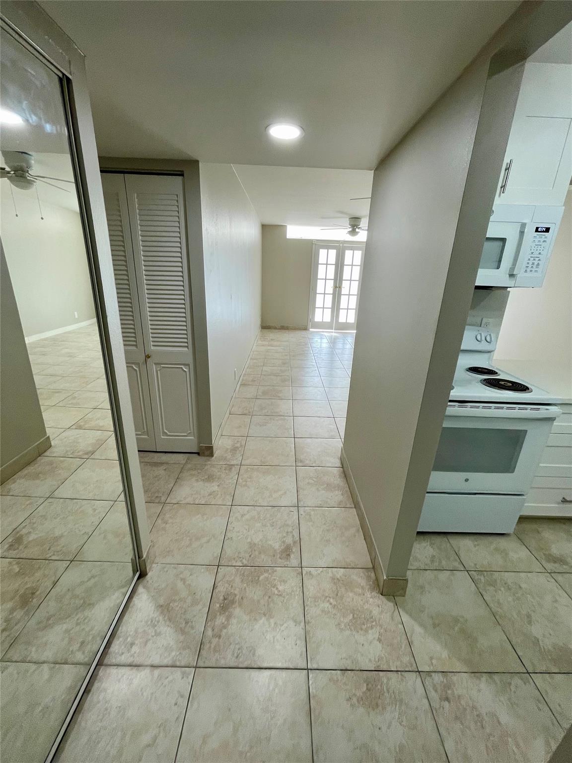 Desoto Park Condo - Residential Lease