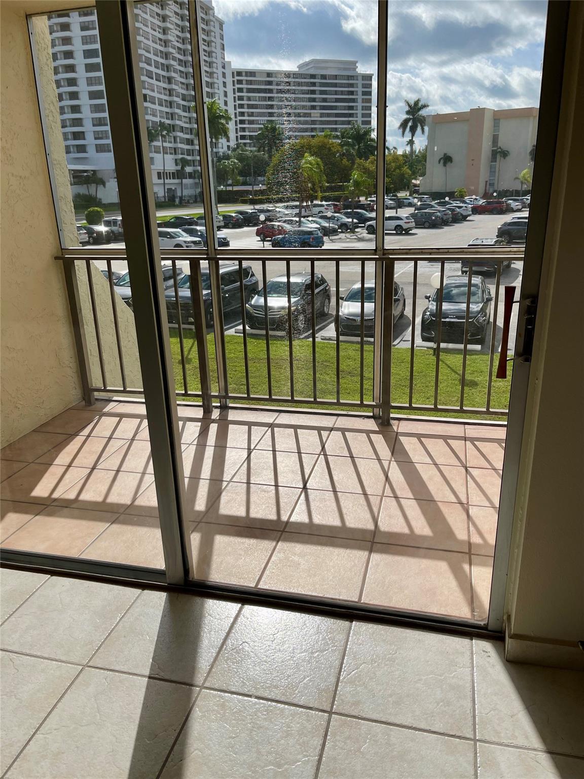 Desoto Park Condo - Residential Lease