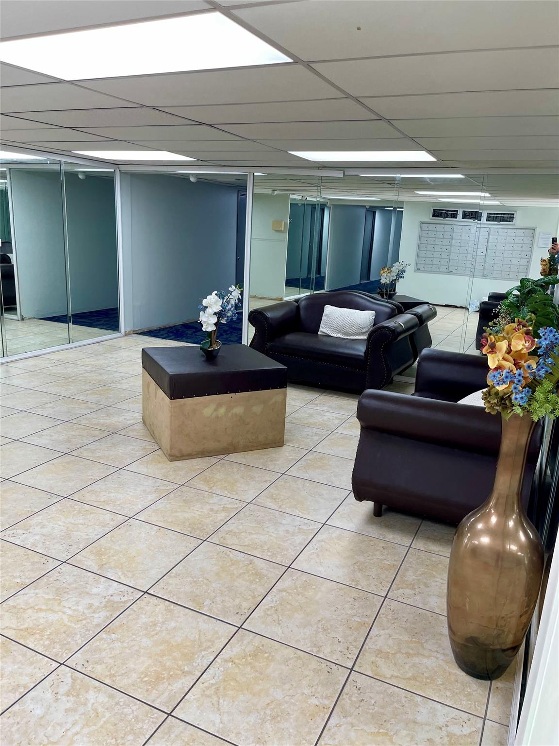 Desoto Park Condo - Residential Lease