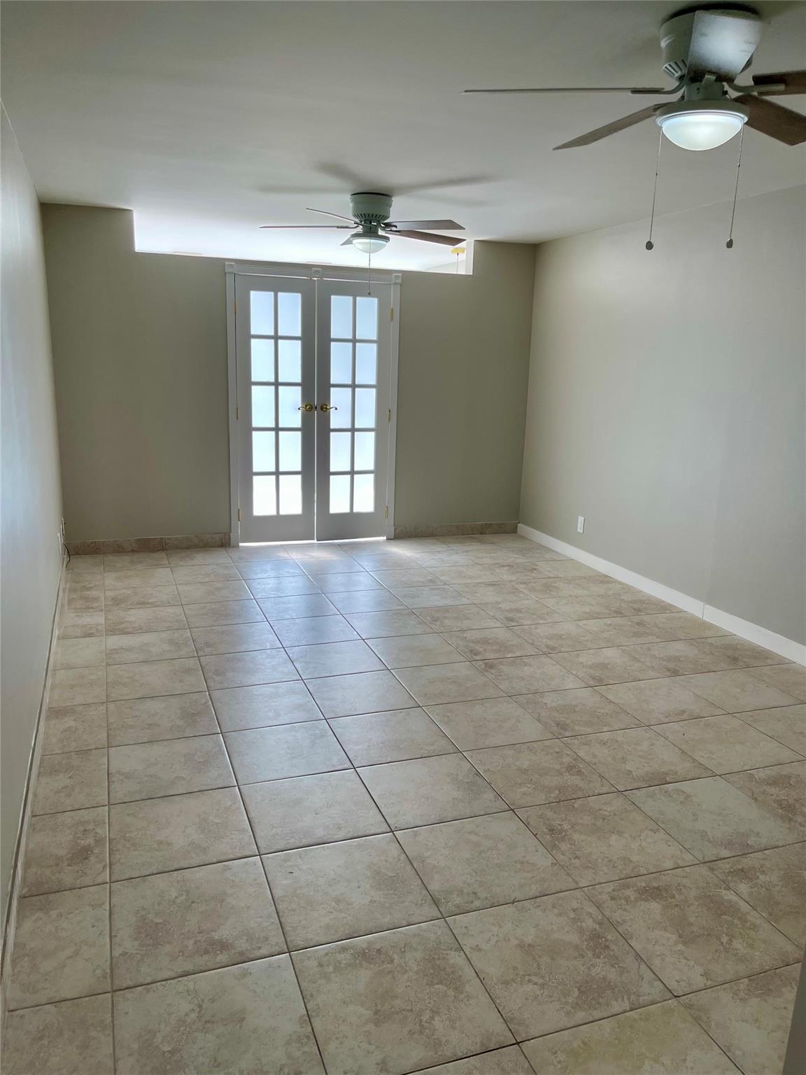Desoto Park Condo - Residential Lease