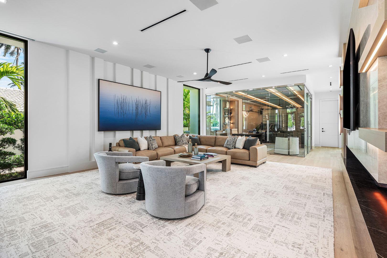 ROYAL PALM YACHT & COUNTR - Residential