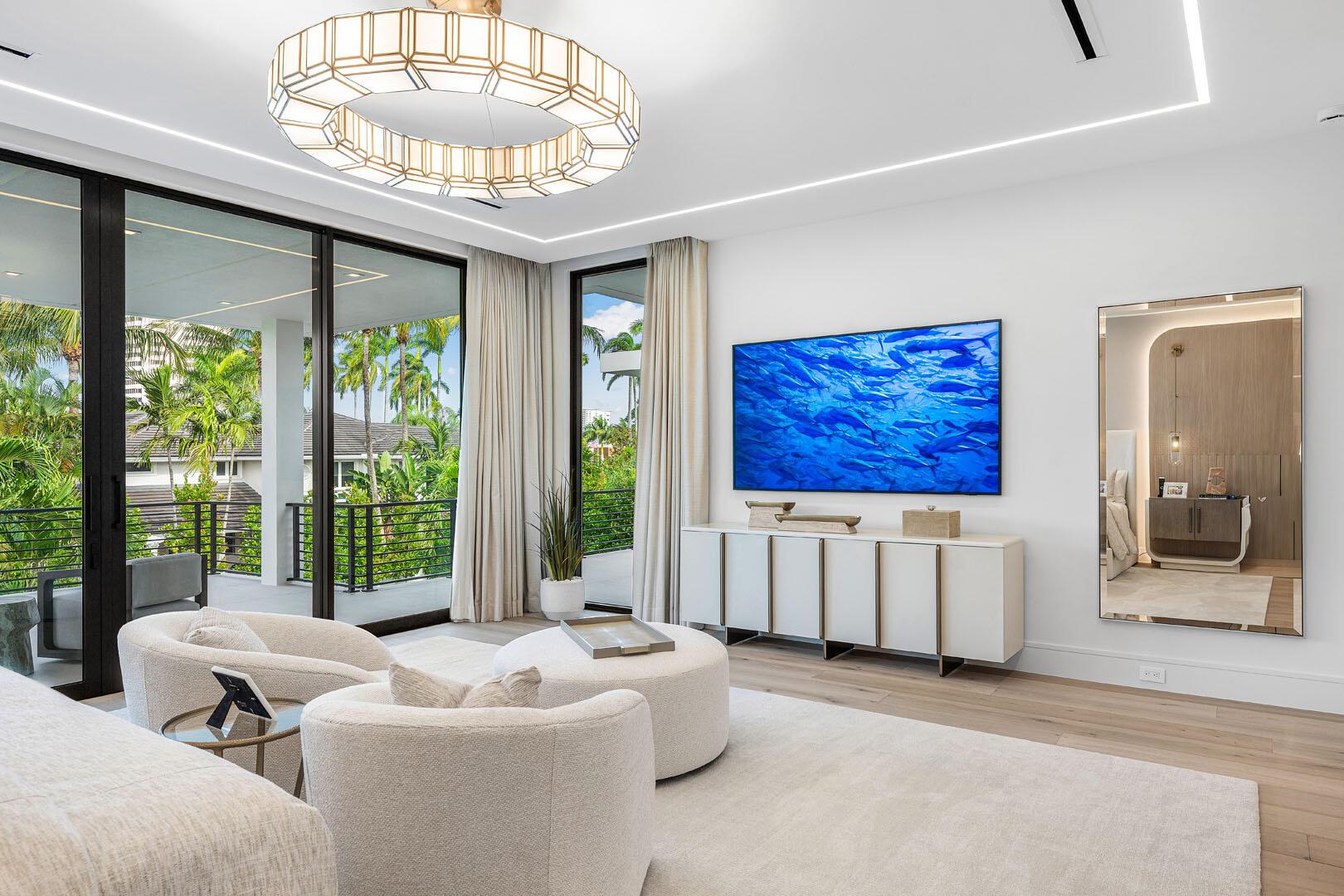 ROYAL PALM YACHT & COUNTR - Residential