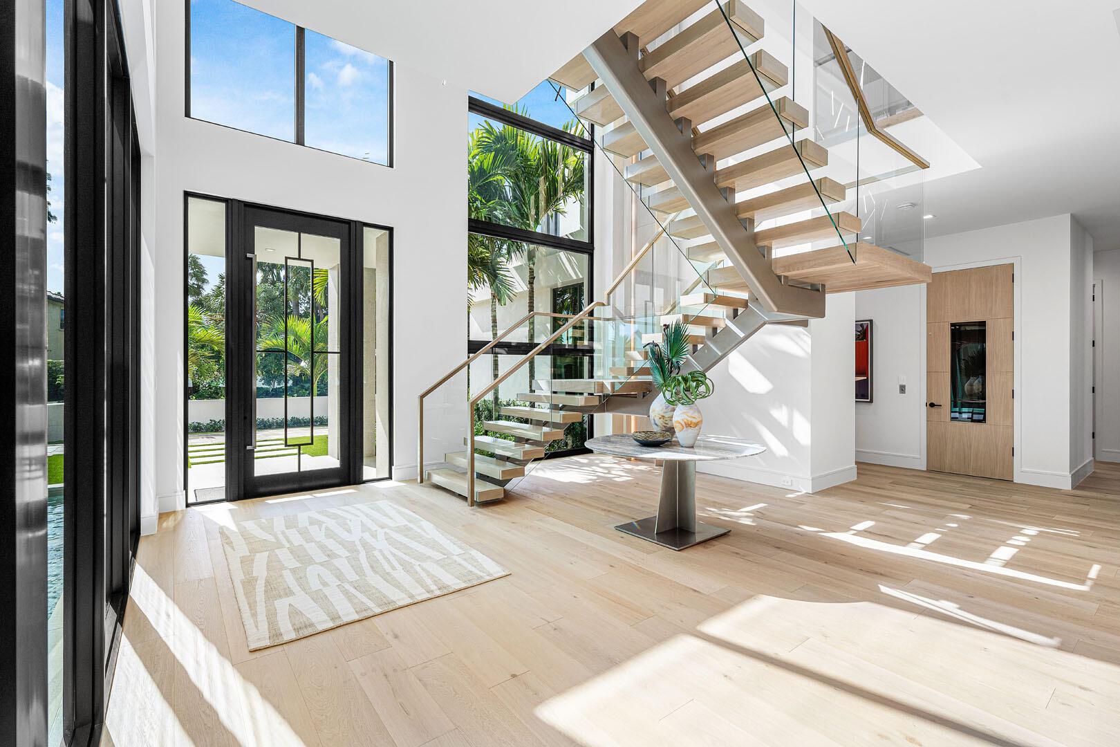 ROYAL PALM YACHT & COUNTR - Residential