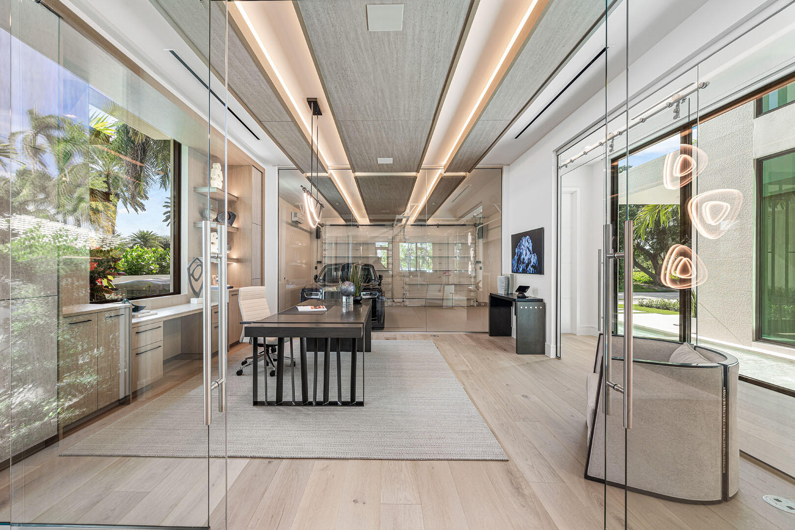 ROYAL PALM YACHT & COUNTRY CLUB - Residential