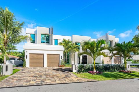 Photo of 481 Thatch Palm Drive, Boca Raton, FL 33432 (MLS # R11149505)
