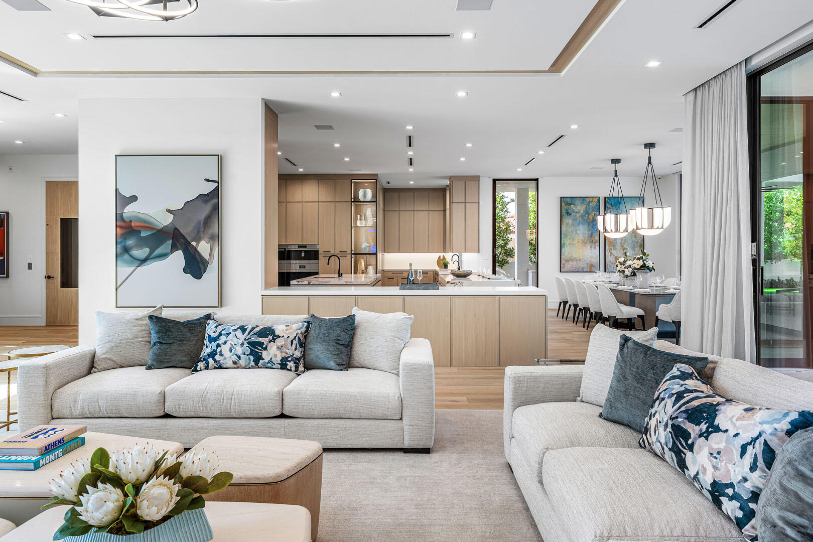 ROYAL PALM YACHT & COUNTRY CLUB - Residential