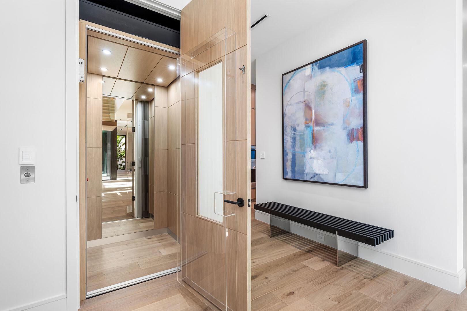 ROYAL PALM YACHT & COUNTR - Residential