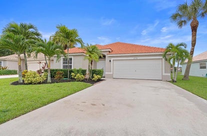 270 SARATOGA Boulevard E Royal Palm Beach FL 33411