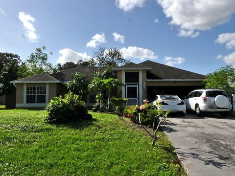 A home in Port St Lucie