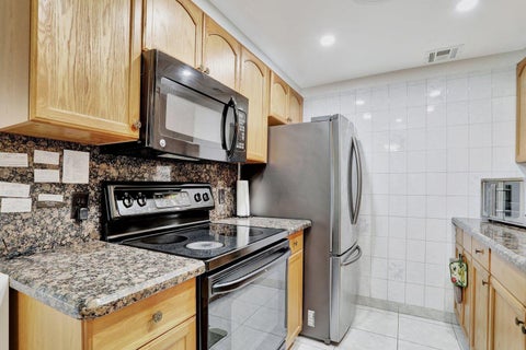Tiny photo for 4076 Newport Q #4076, Deerfield Beach, FL 33442 (MLS # R11162693)