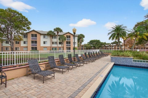 Tiny photo for 9901 Westview Drive #324, Coral Springs, FL 33076 (MLS # R11160461)
