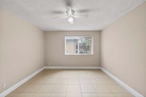 Tiny photo for 9901 Westview Drive #324, Coral Springs, FL 33076 (MLS # R11160461)