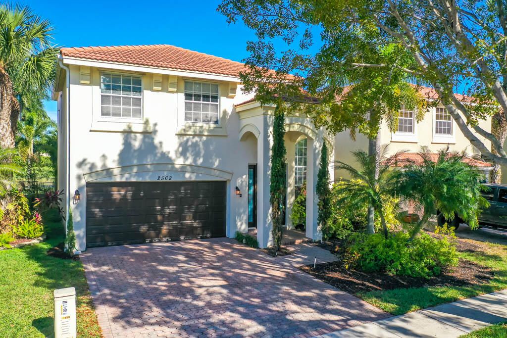 Photo of 2562 Sawyer Terrace, Wellington, FL 33414 (MLS # R10955244)