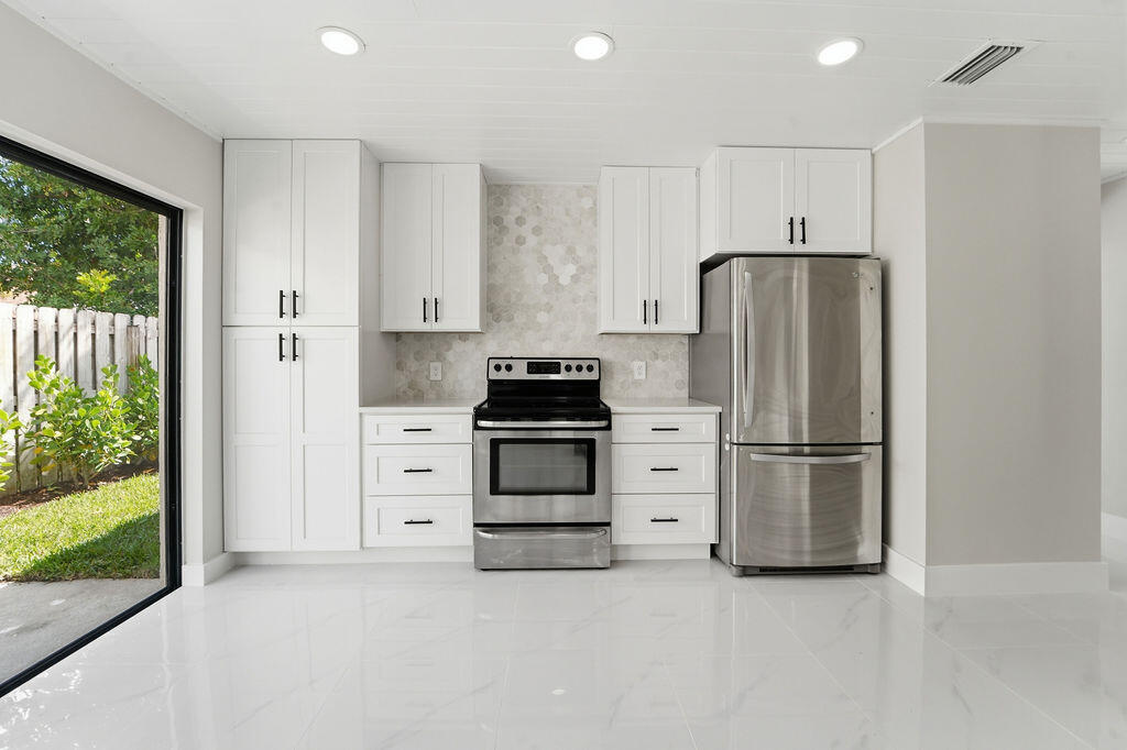 RAINBERRY LAKE PH IV-A - Residential