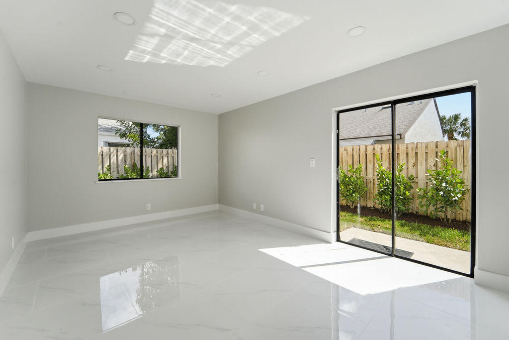 RAINBERRY LAKE PH IV-A - Residential