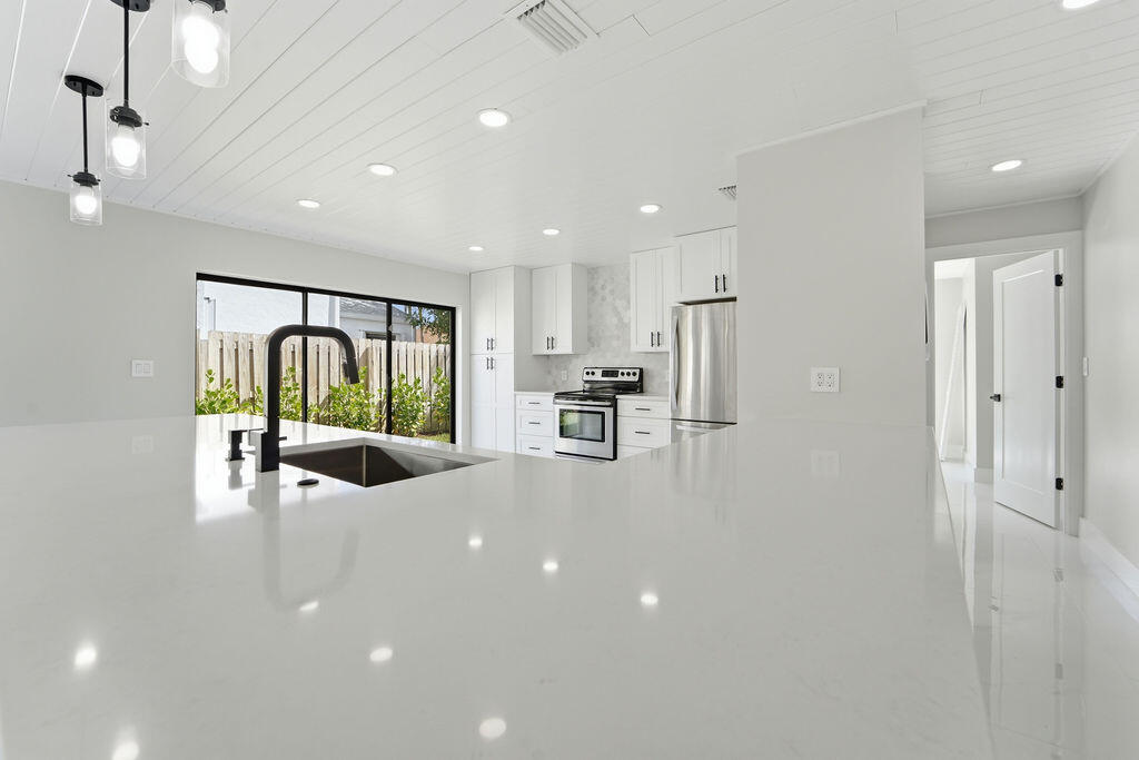 RAINBERRY LAKE PH IV-A - Residential