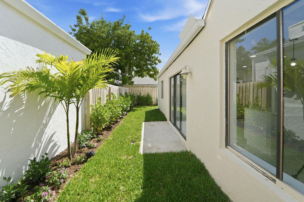 RAINBERRY LAKE PH IV-A - Residential