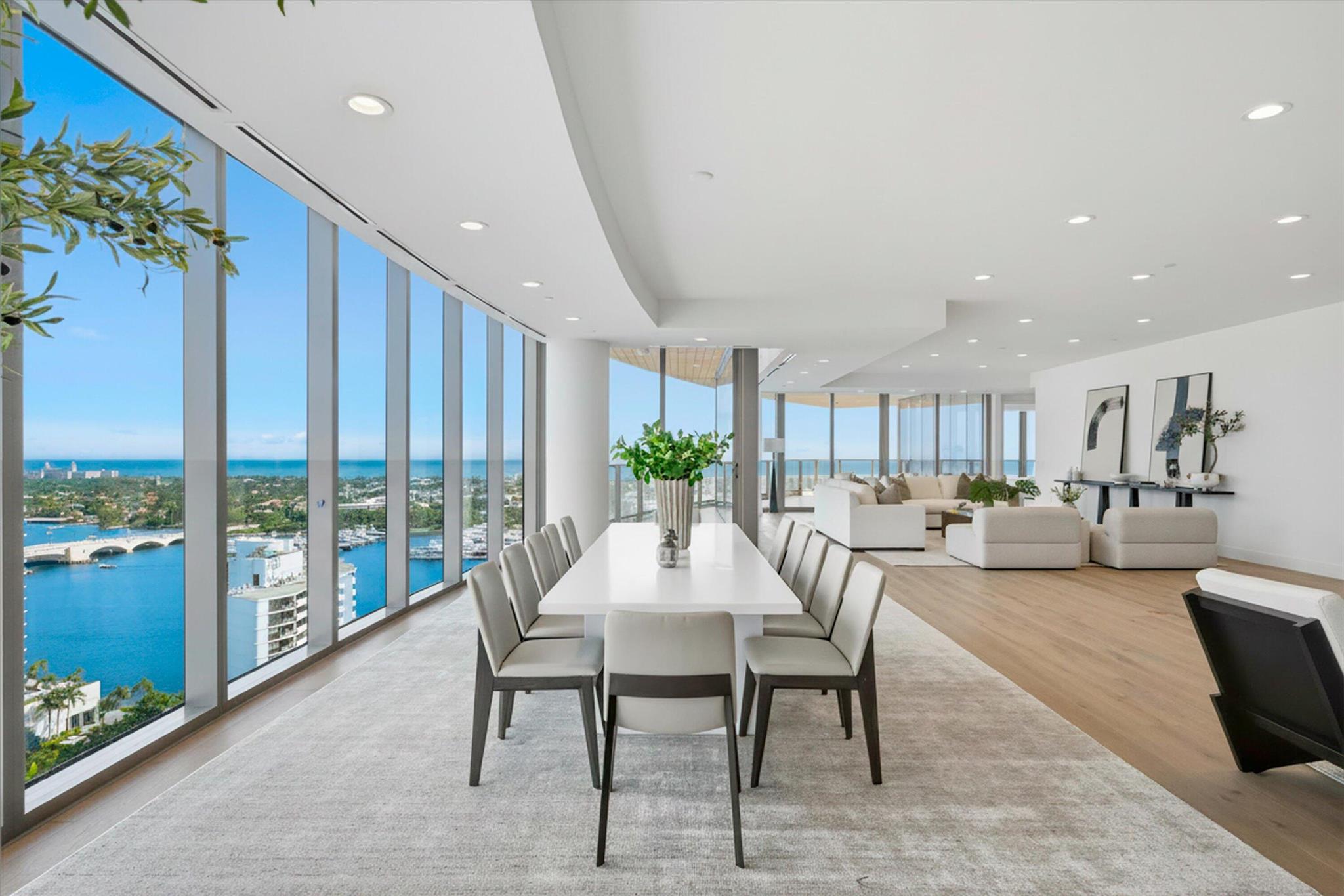 FORTE RESIDENCES CONDO - Residential