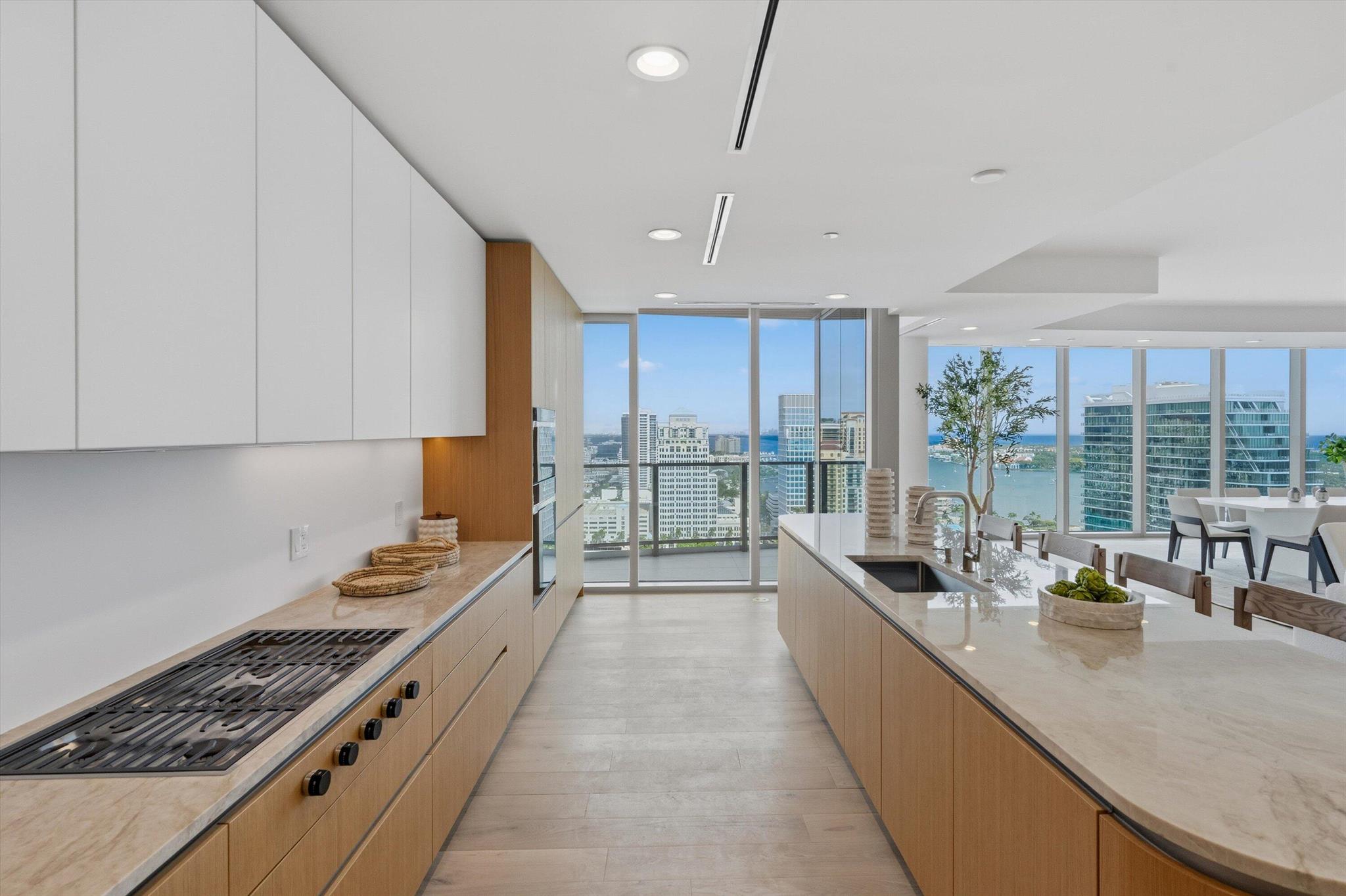 FORTE RESIDENCES CONDO - Residential