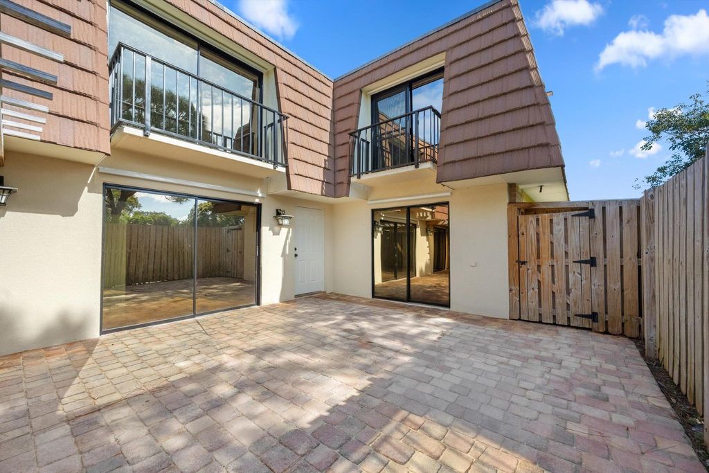 Photo of 1907 19th Lane, Palm Beach Gardens, FL 33418 (MLS # R11148737)