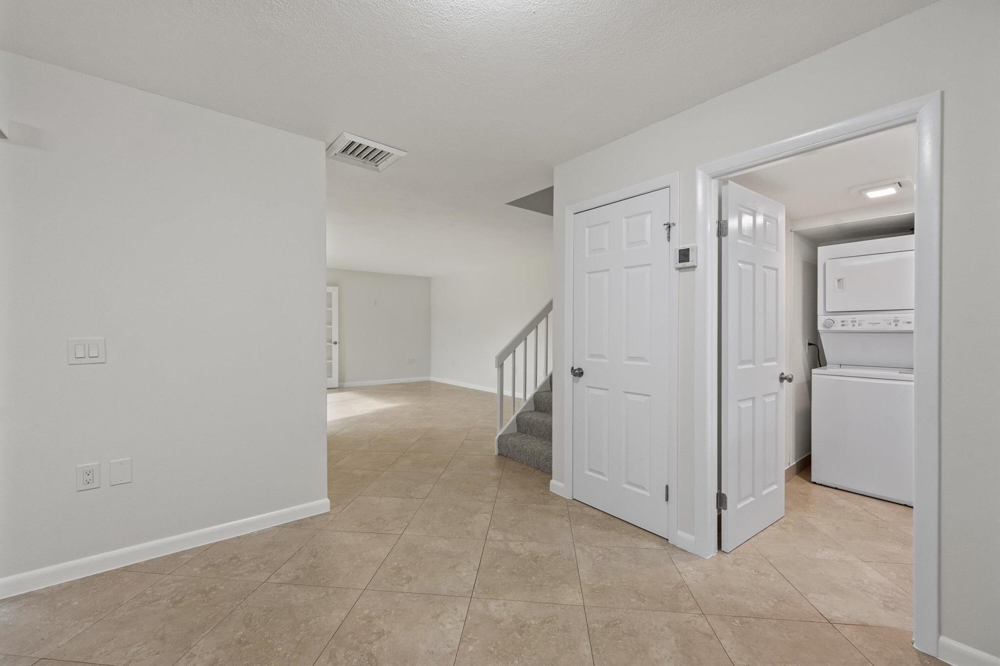 GARDEN LAKES AND GARDEN S - Residential