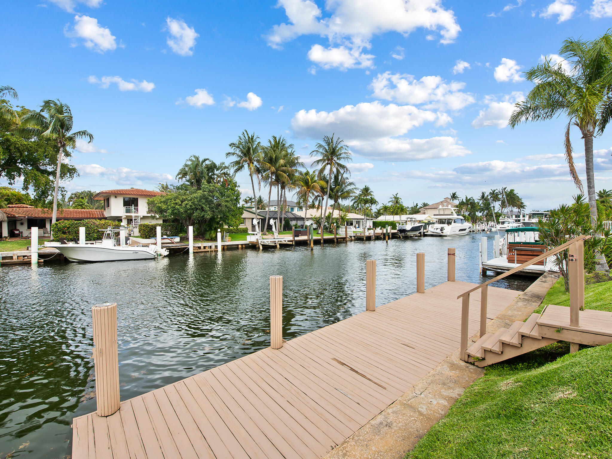 HILLSBORO HARBOR UNIT - Residential