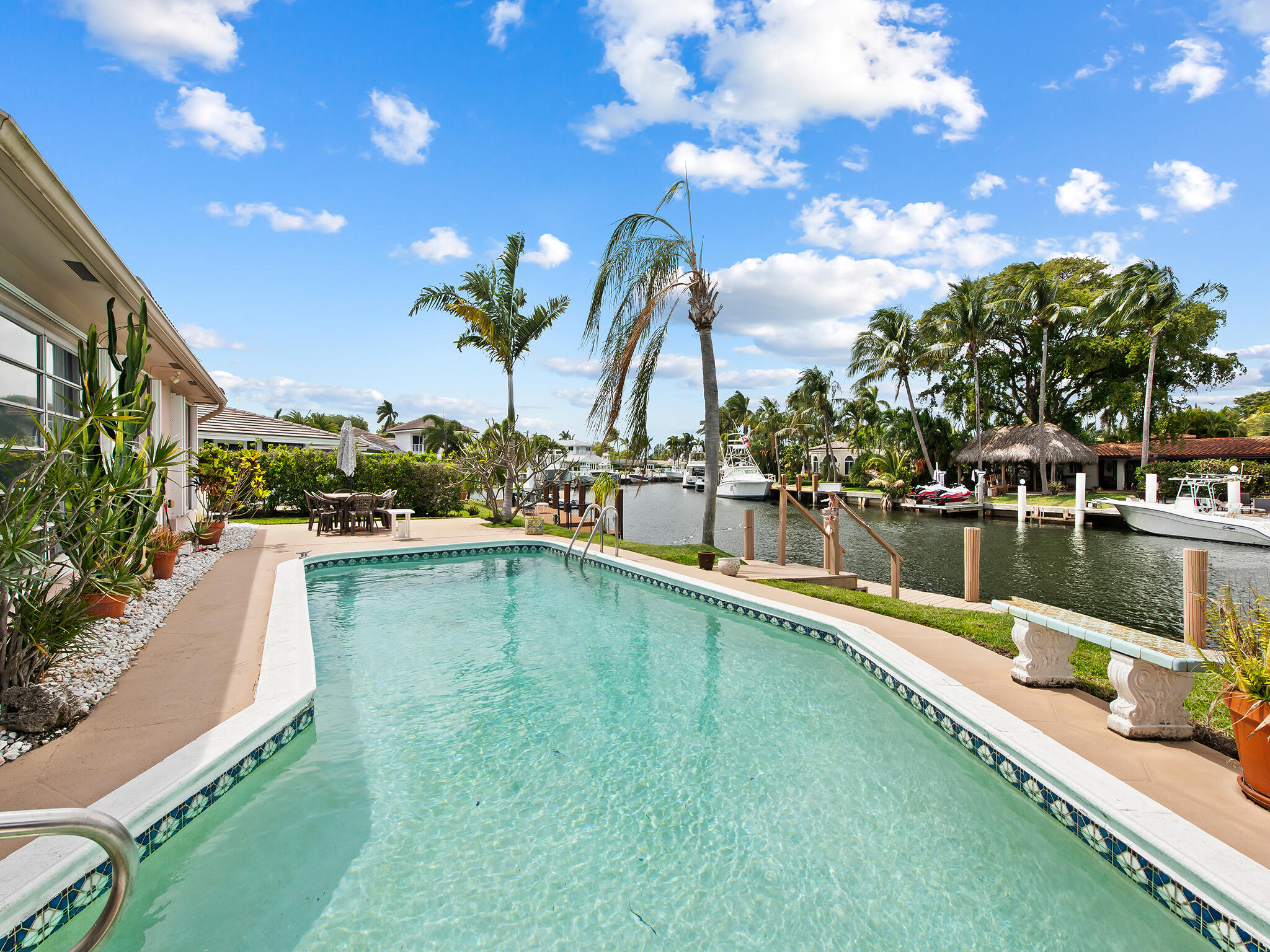 HILLSBORO HARBOR UNIT - Residential