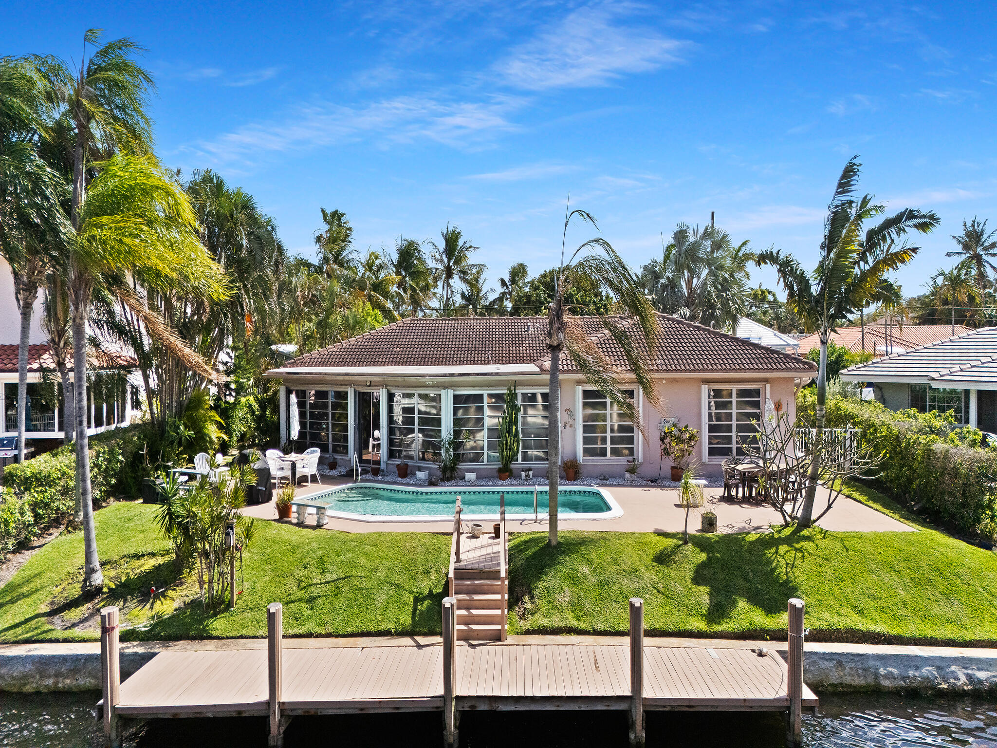 HILLSBORO HARBOR UNIT - Residential