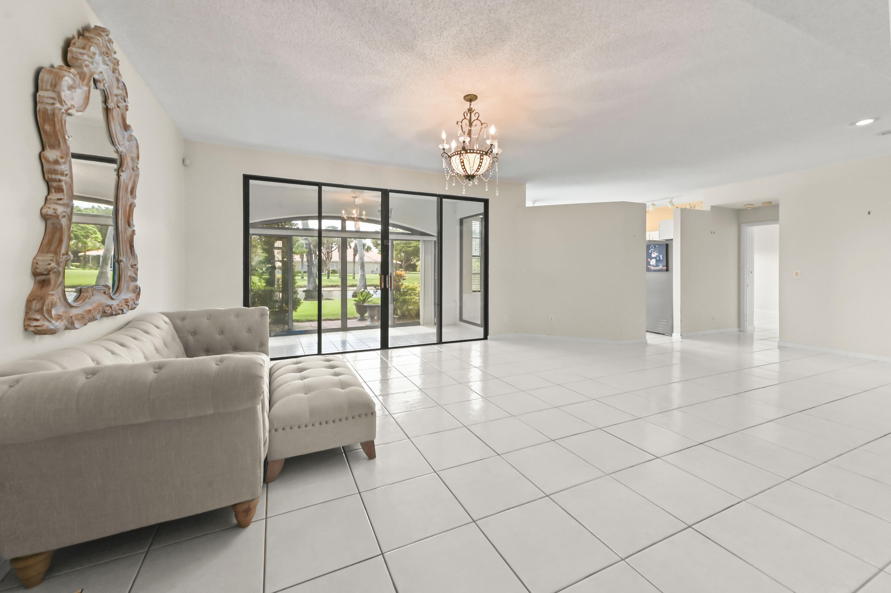 5965 Parkwalk Drive 913