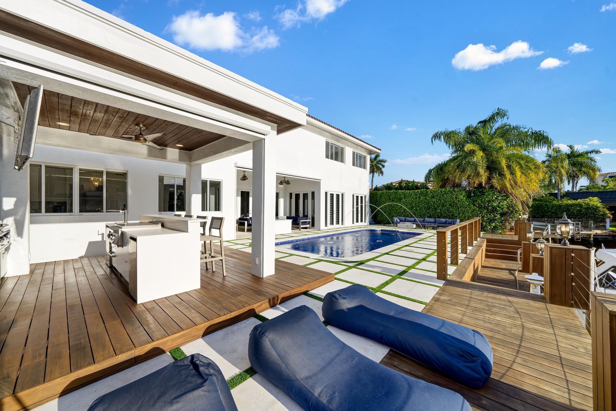 EASTERN SHORES - Residential