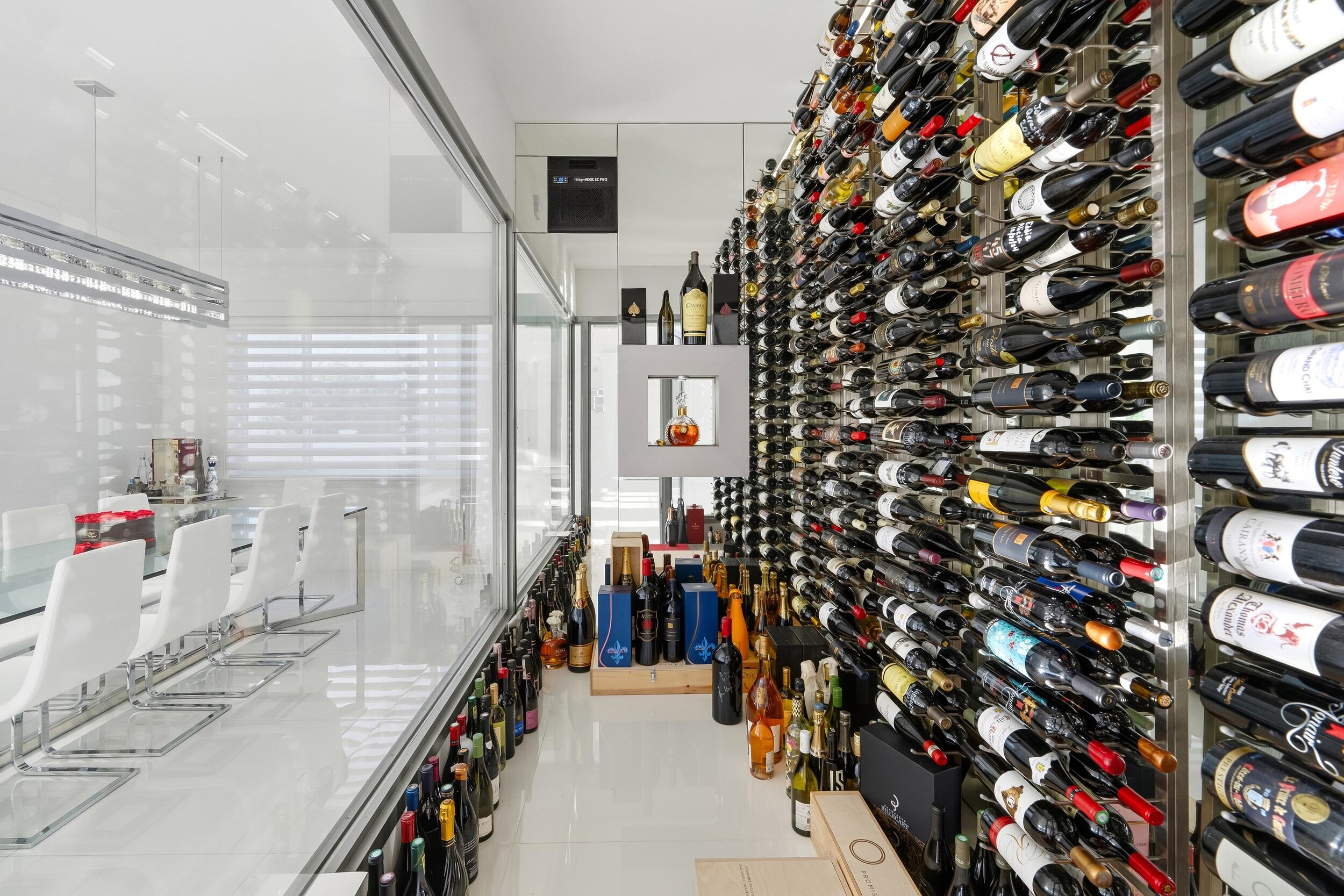 EASTERN SHORES - Residential