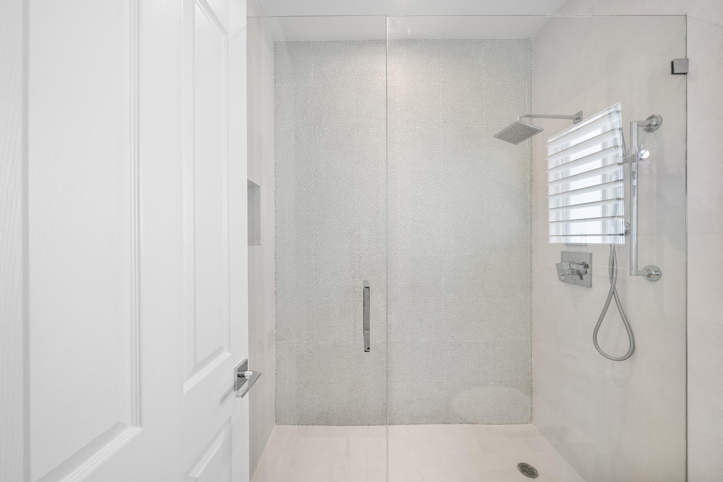 EASTERN SHORES - Residential