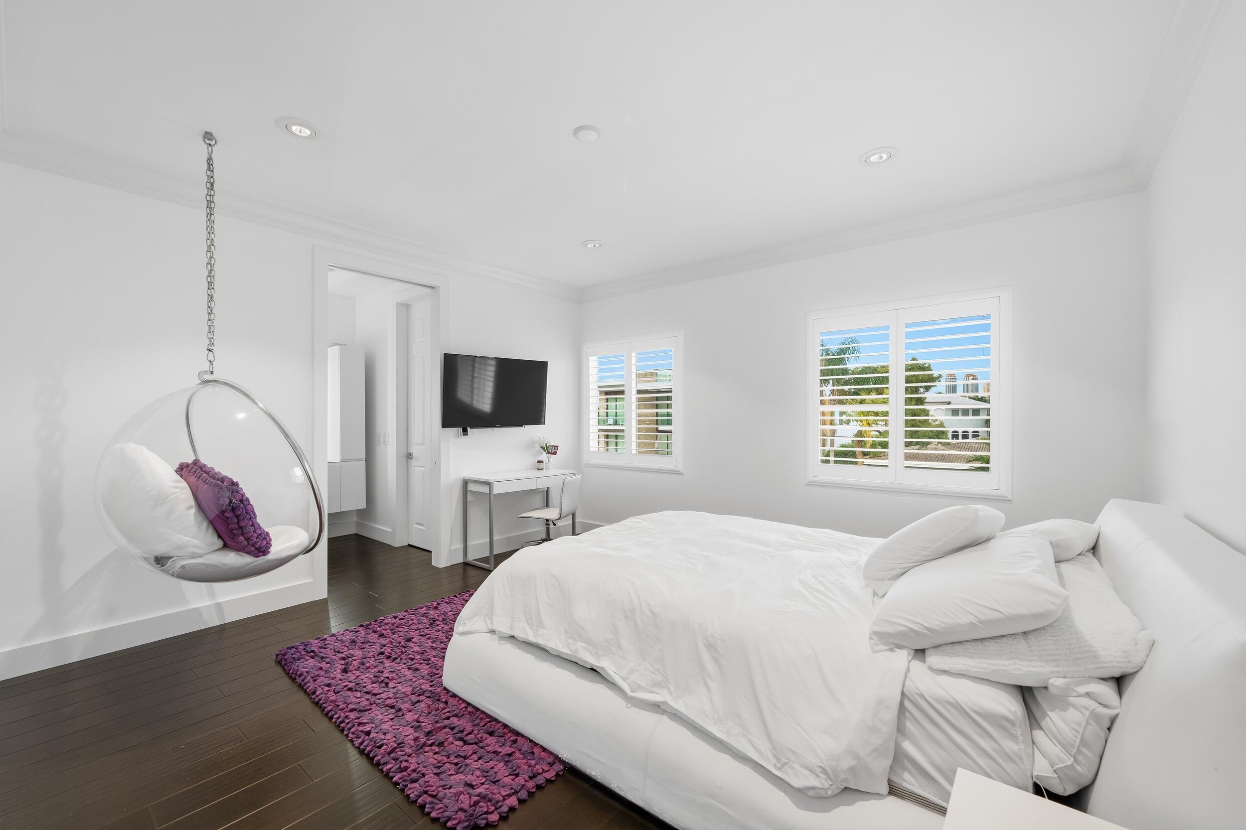 EASTERN SHORES - Residential