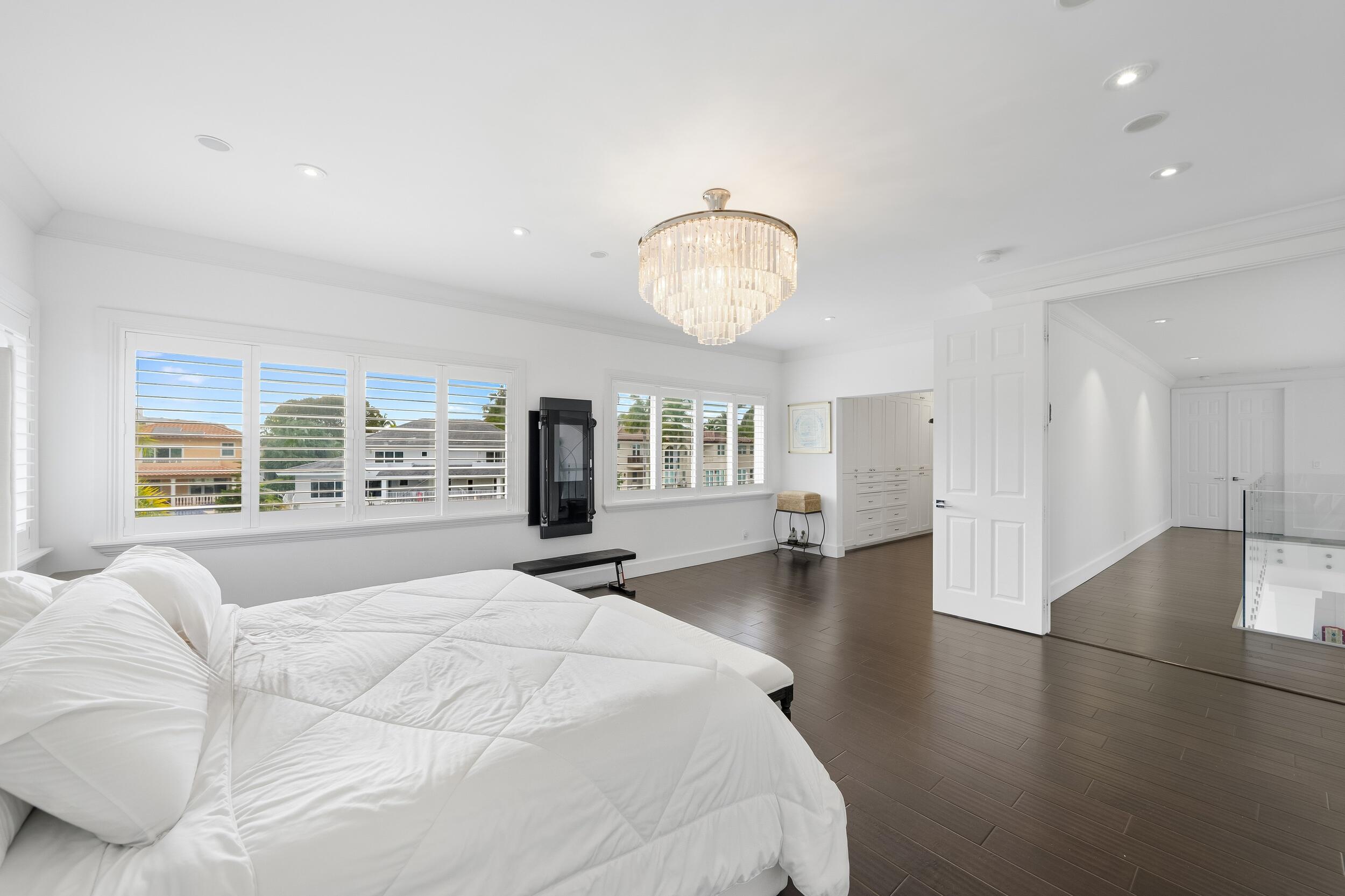 EASTERN SHORES - Residential