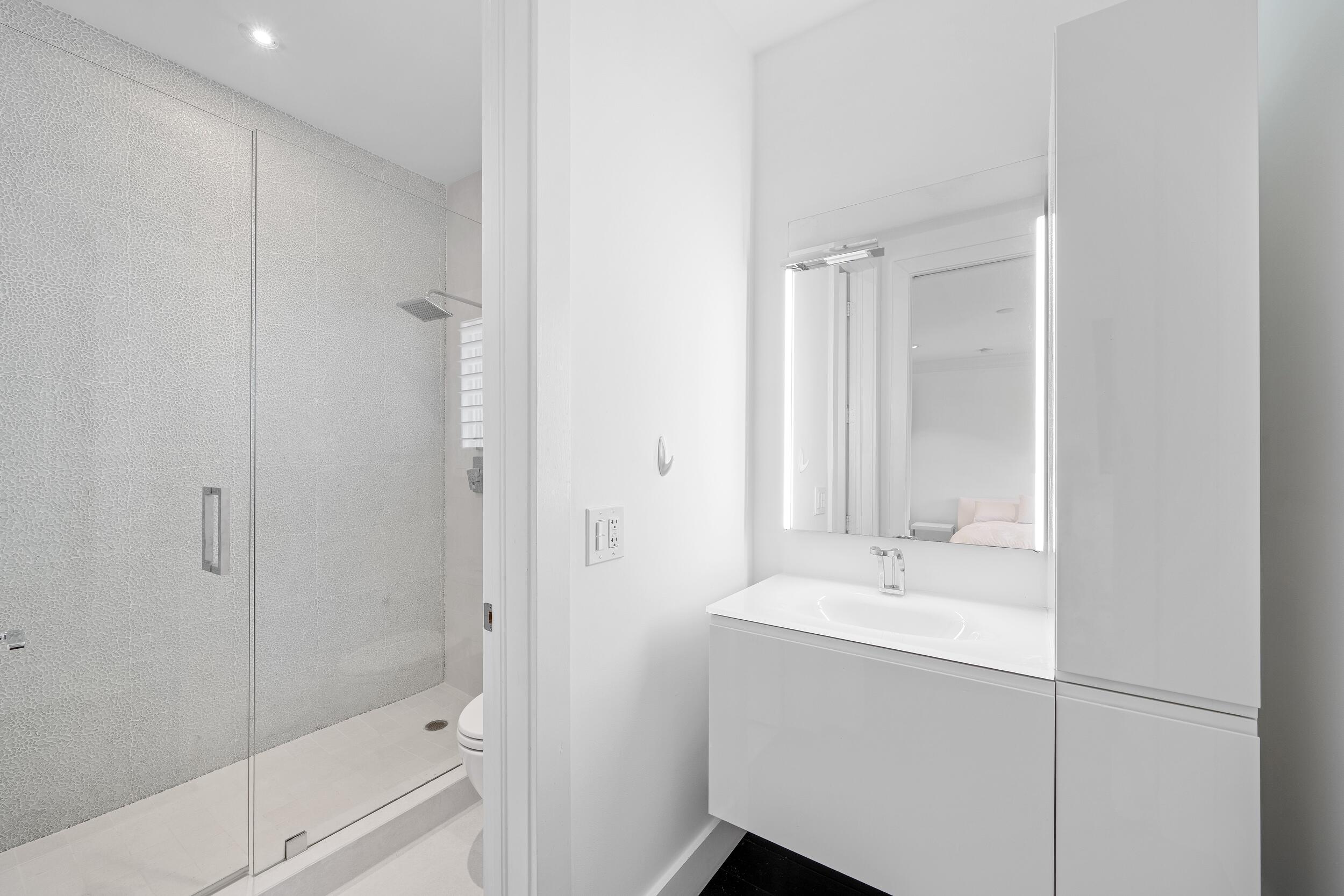 EASTERN SHORES - Residential