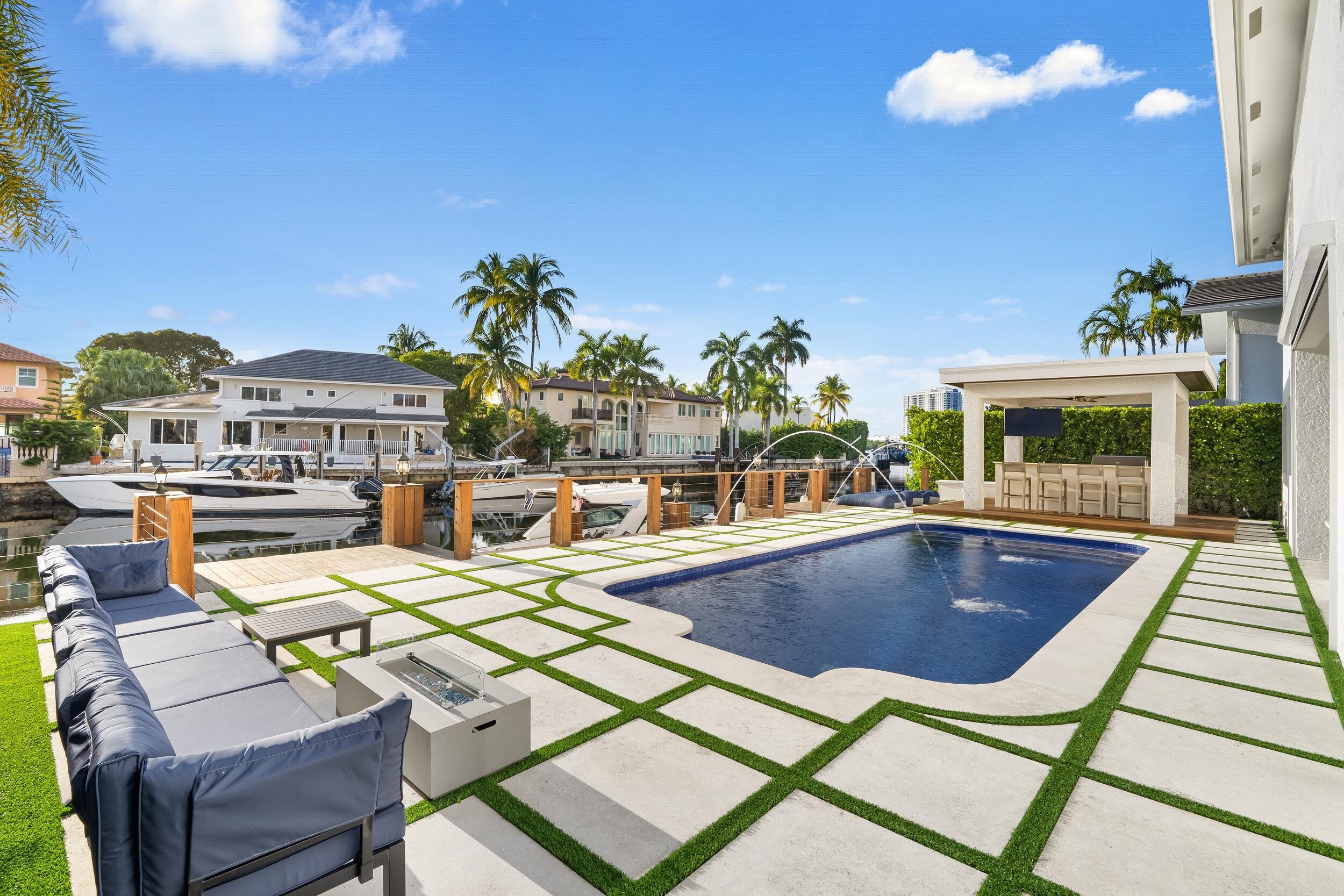 EASTERN SHORES - Residential